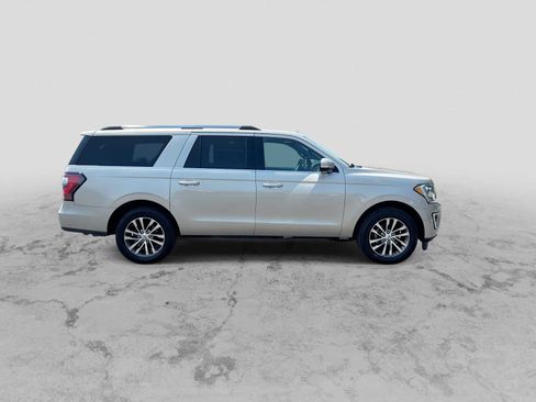 Used 2018 Ford Expedition Max Limited w/ Equipment Group 301A AWD/4WD image 9