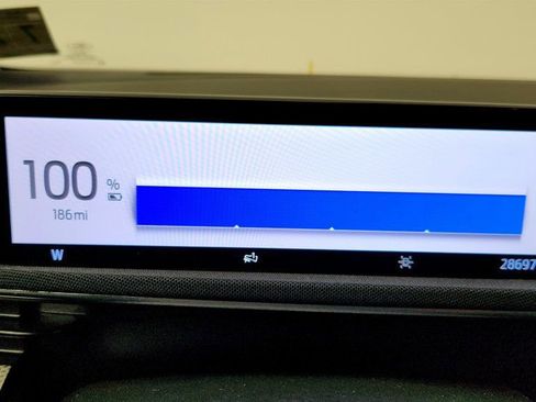 Used 2021 Ford Mustang Mach-E Select image 18