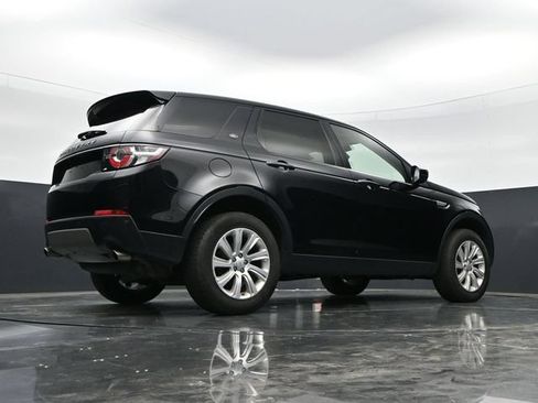 Used 2017 Land Rover Discovery Sport SE AWD/4WD image 35