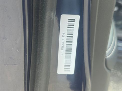 Used 2025 Nissan Rogue SV FWD image 30