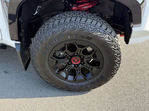 Used 2026 Toyota Tacoma TRD Pro AWD/4WD image 7