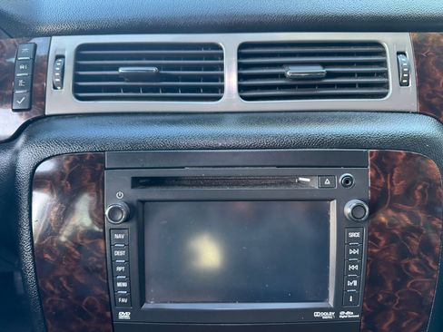 Used 2013 GMC Yukon Denali image 16