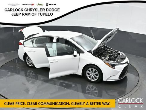 Used 2024 Toyota Corolla LE FWD image 61