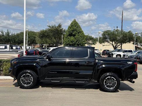 Certified 2025 Toyota Tacoma TRD Sport AWD/4WD image 4