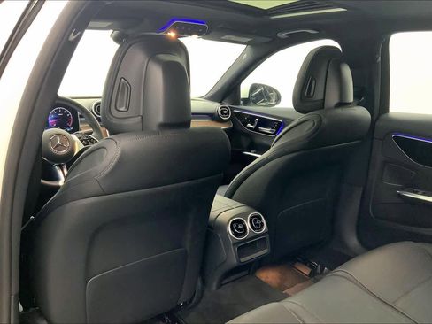 Used 2023 Mercedes-Benz C 300 Sedan image 16