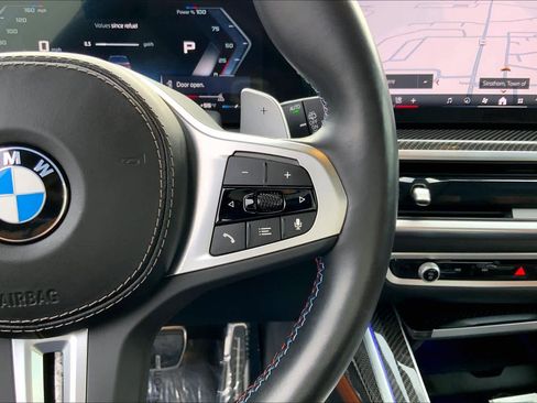 Certified 2025 BMW X7 M60i image 24