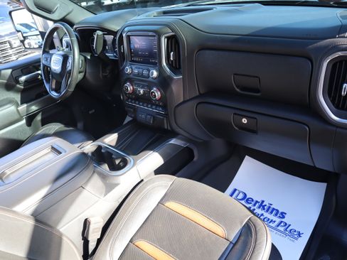Used 2020 GMC Sierra 2500 AT4 w/ Technology Package image 37