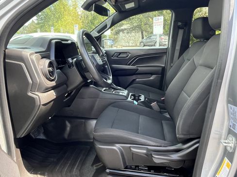 Used 2023 Chevrolet Colorado W/T RWD image 7