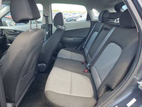 Used 2020 Hyundai Kona SE FWD image 7