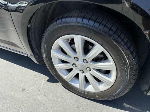 Used 2012 Chrysler 200 Touring FWD image 17