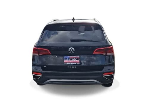 Used 2024 Volkswagen Taos SE image 7