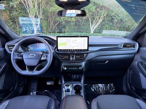 Certified 2023 Ford Escape ST-Line Select w/ Tech Pack #2 image 7