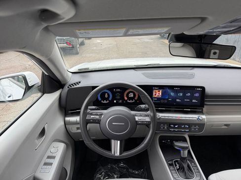 Used 2025 Hyundai Kona SEL image 34