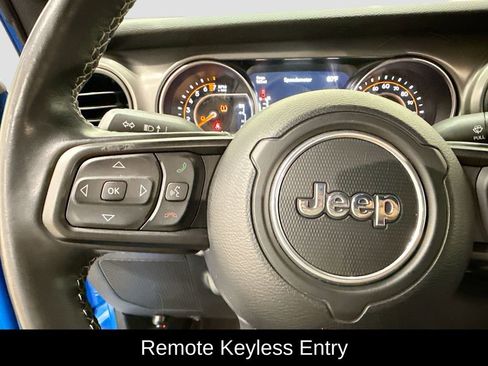 Used 2021 Jeep Gladiator Sport image 27