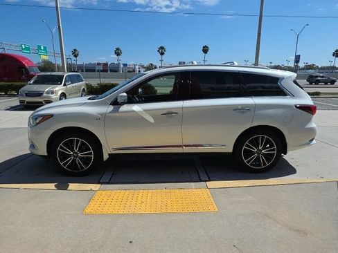 Used 2016 INFINITI QX60 Luxe w/ Deluxe Technology Package image 7