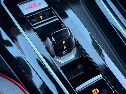 New 2026 Volkswagen GTI SE FWD image 22