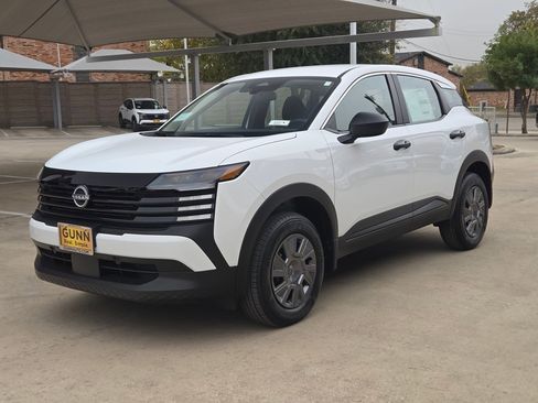 New 2026 Nissan Kicks S image 7