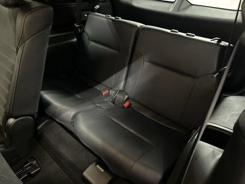 Used 2024 Mitsubishi Outlander SE AWD/4WD image 21