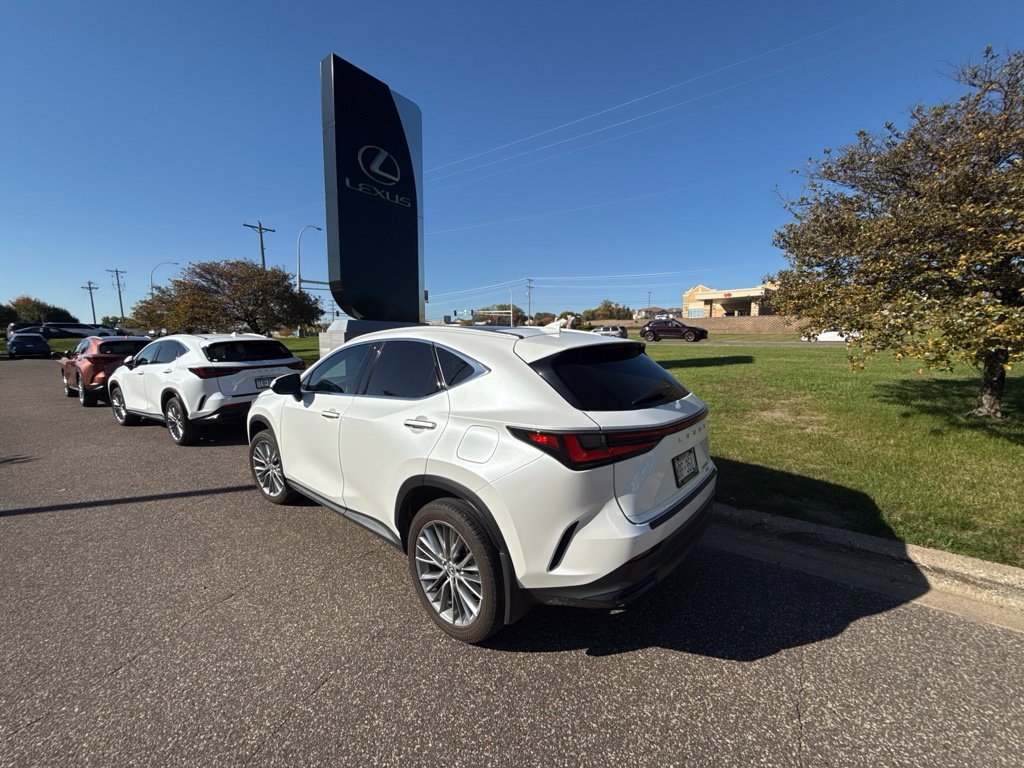 Used 2024 Lexus NX 350 AWD w/ Vision Package image 40