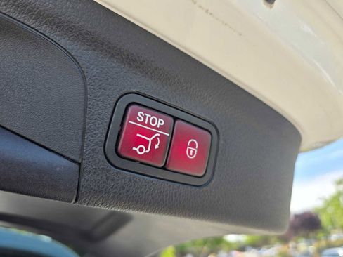 Certified 2020 Mercedes-Benz GLE 350 4MATIC image 18