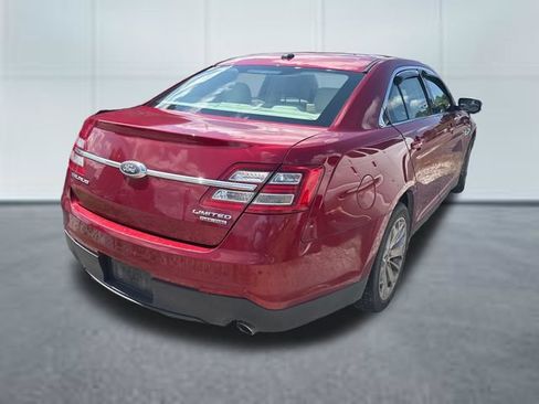 Used 2018 Ford Taurus Limited FWD image 4