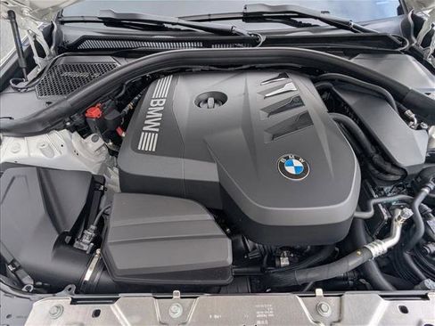 Certified 2025 BMW 330i Sedan w/ M Sport Package RWD image 24