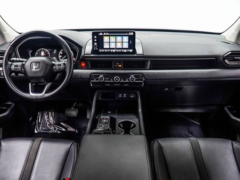 Used 2025 Honda Pilot EX-L image 5