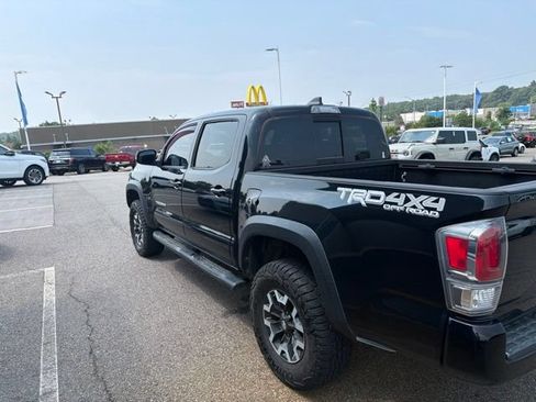 Used 2020 Toyota Tacoma TRD Off-Road AWD/4WD image 4