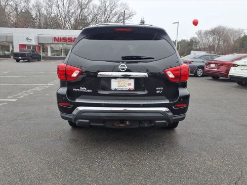 Certified 2018 Nissan Pathfinder SV w/ SV Tech Package image 6
