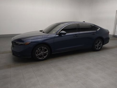 Used 2023 Honda Accord EX image 2