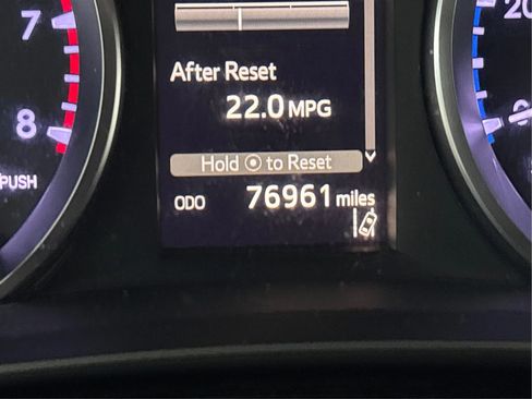 Used 2018 Toyota Highlander LE image 45