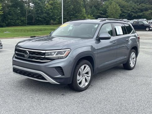 Certified 2023 Volkswagen Atlas SE w/ Panoramic Sunroof Package FWD image 3