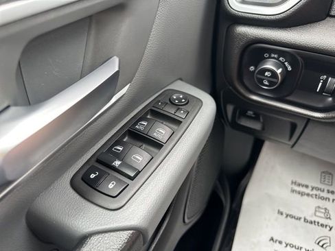Used 2022 RAM 1500 Big Horn image 25
