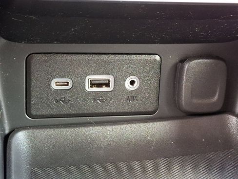 Used 2021 GMC Terrain SLE w/ Driver Convenience Package image 25