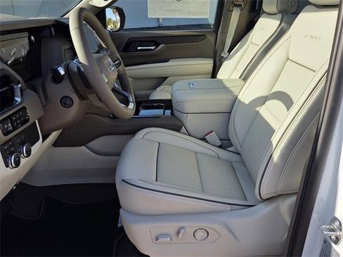 New 2026 GMC Yukon XL Denali w/ Sun & Power Step Package image 9