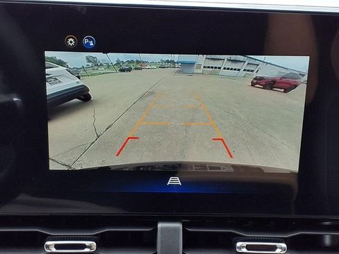 New 2026 Chevrolet Equinox ACTIV w/ Convenience Package III FWD image 11