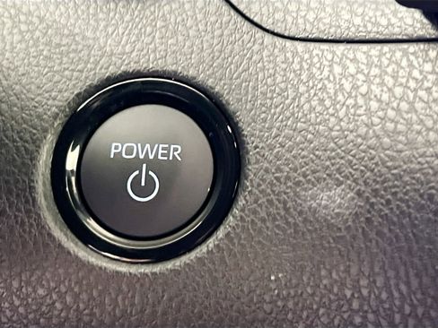 New 2026 Toyota Camry SE image 24