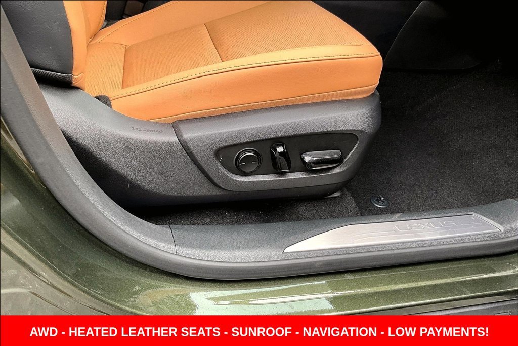 Used 2023 Lexus RX 350 Premium w/ Accessory Package AWD/4WD image 36