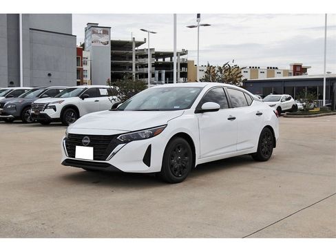 Used 2024 Nissan Sentra S image 2