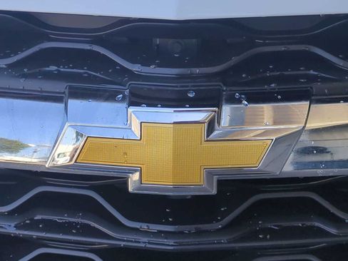Used 2025 Chevrolet Blazer LT FWD image 8