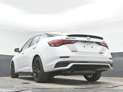 Used 2025 Nissan Sentra SR w/ SR Premium Package image 31