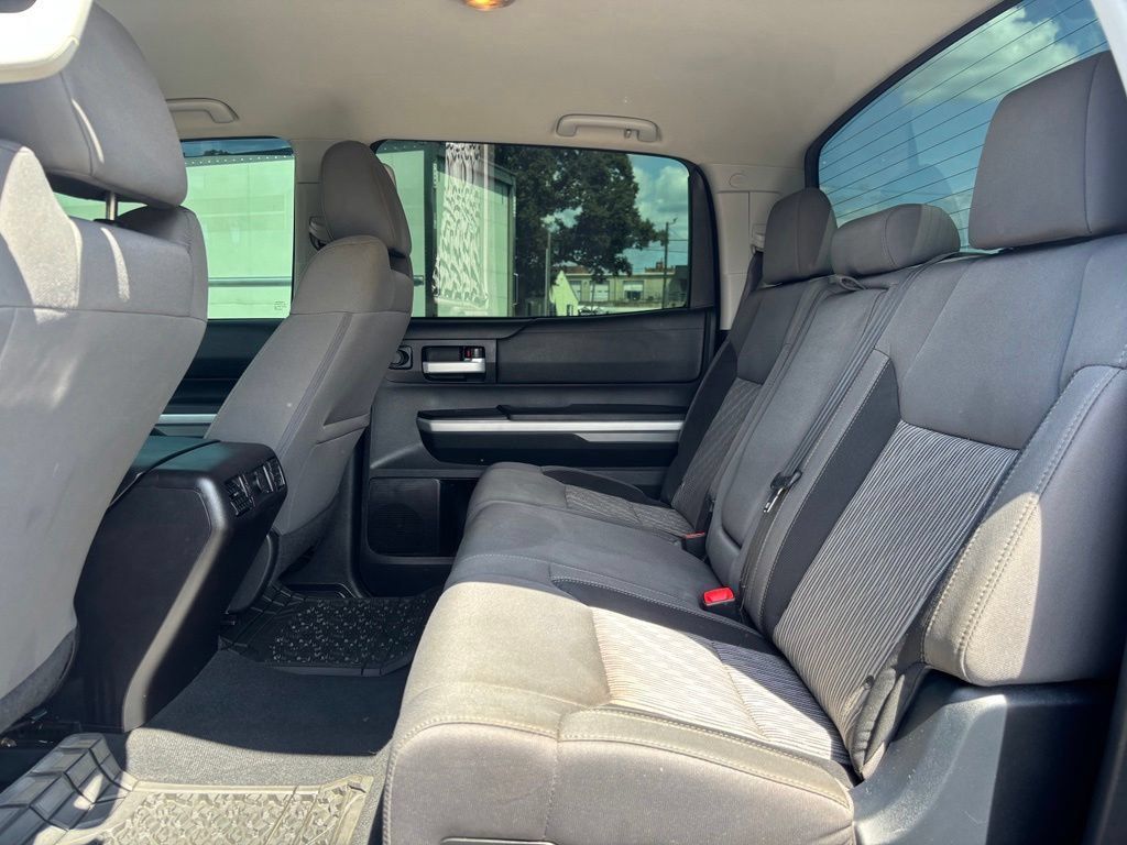 Used 2016 Toyota Tundra SR5 w/ SR5 Upgrade Package AWD/4WD image 26
