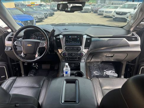 Used 2019 Chevrolet Suburban LT AWD/4WD image 26