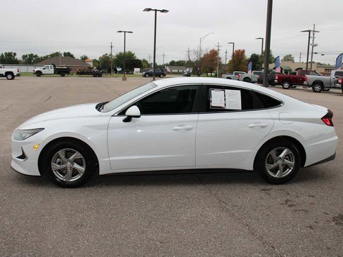 Used 2022 Hyundai Sonata SE w/ Preferred Accessory Package image 6