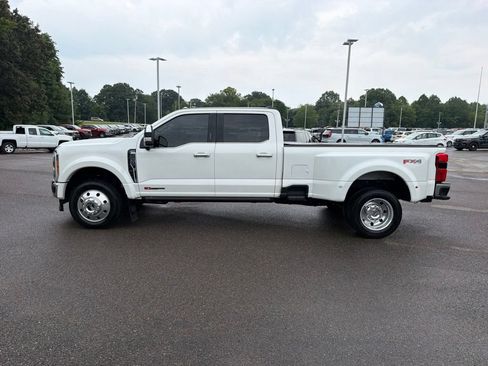 Used 2023 Ford F450 Lariat w/ Lariat Ultimate Package AWD/4WD image 6