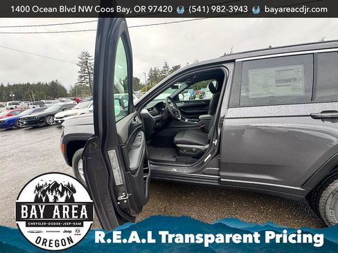 New 2026 Jeep Grand Cherokee Laredo X image 12