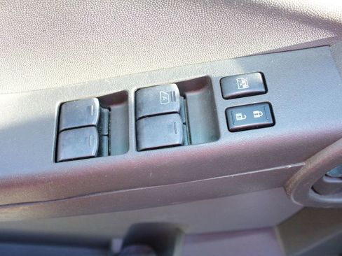 Used 2009 Nissan Xterra S AWD/4WD image 21
