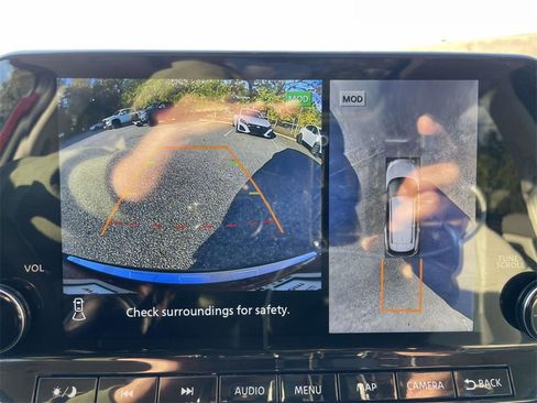 Certified 2023 Nissan Rogue SL w/ SL Premium Package image 28