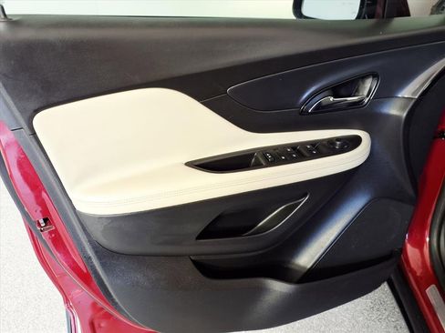 Used 2018 Buick Encore Preferred image 25