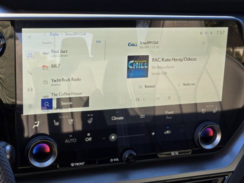 New 2025 Lexus TX 500h AWD image 10